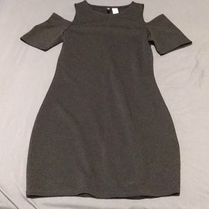 Black Cold-Shoulder Bodycon Dress